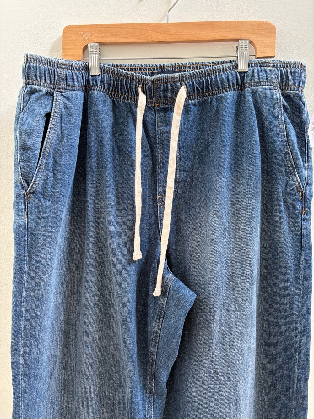 NWT GAP HIGH RISE WIDE LEG JEANS - Picture 6 of 7